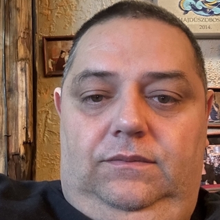 1c4e2d0fc342151profilképe